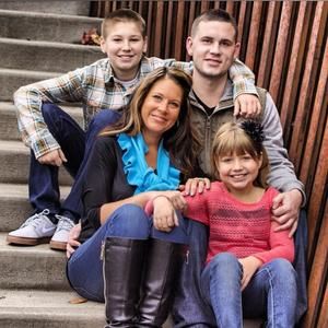 Meet your Posher, Lisa